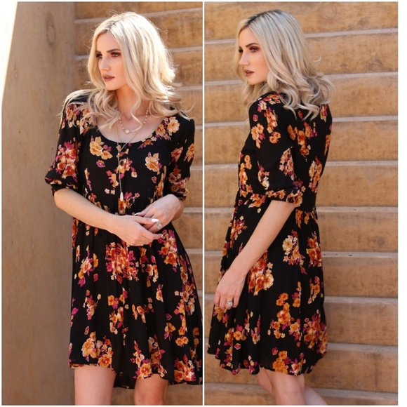 GIRLY & FLIRTY BOHO STYLE FLORAL PRINT DRESS - Picture 2 of 9